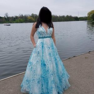 Prom dress